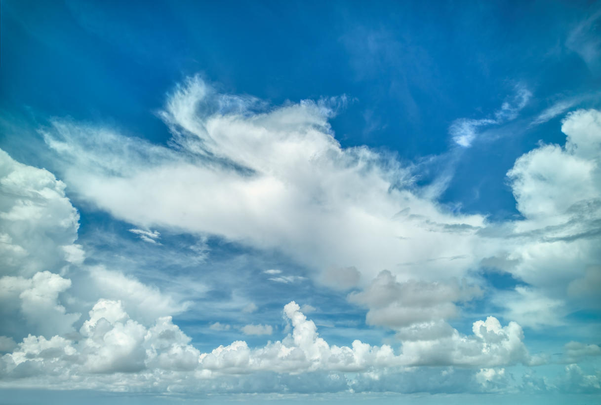 The Ultimate Landscapes Bundle is a photo enhancement asset for Luminar(72)