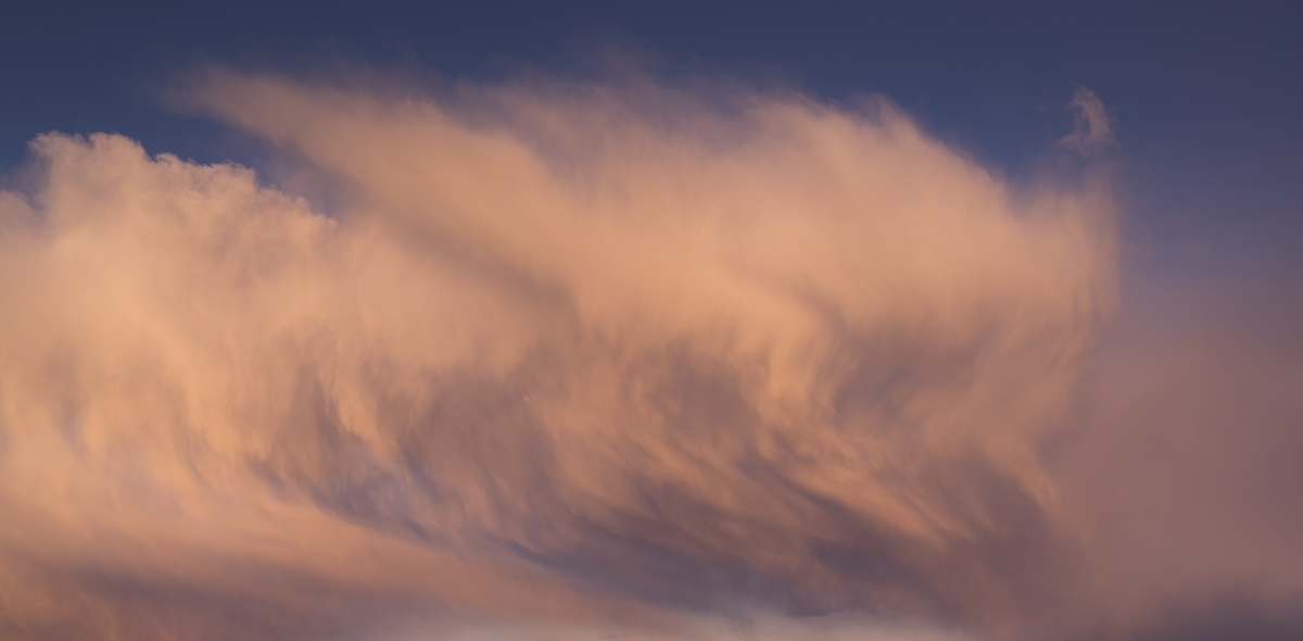 Tender Blushing Skies | Luminar Marketplace(57)