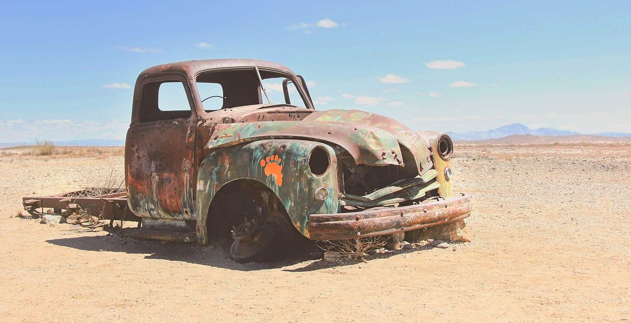 Rusty Cars Presets for Luminar | Marketplace(47)