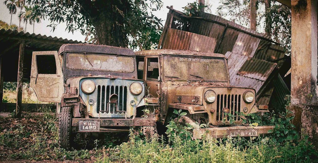 Rusty Cars Presets for Luminar | Marketplace(49)