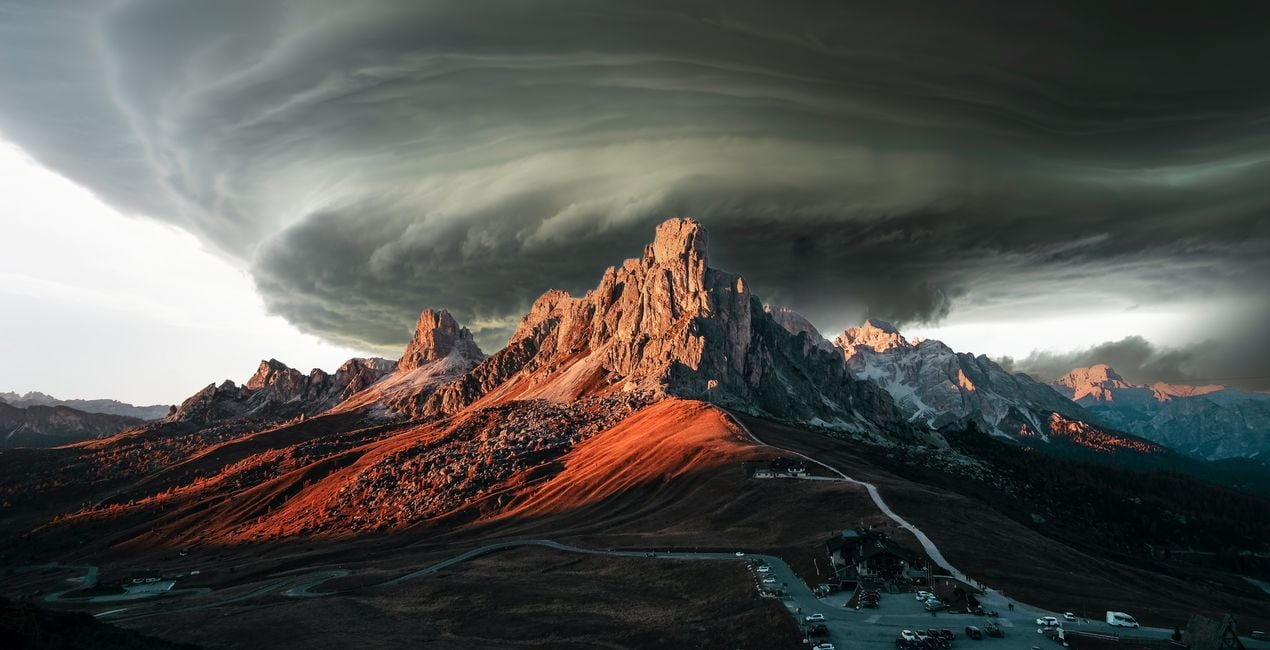 Eye of the Storm(42)