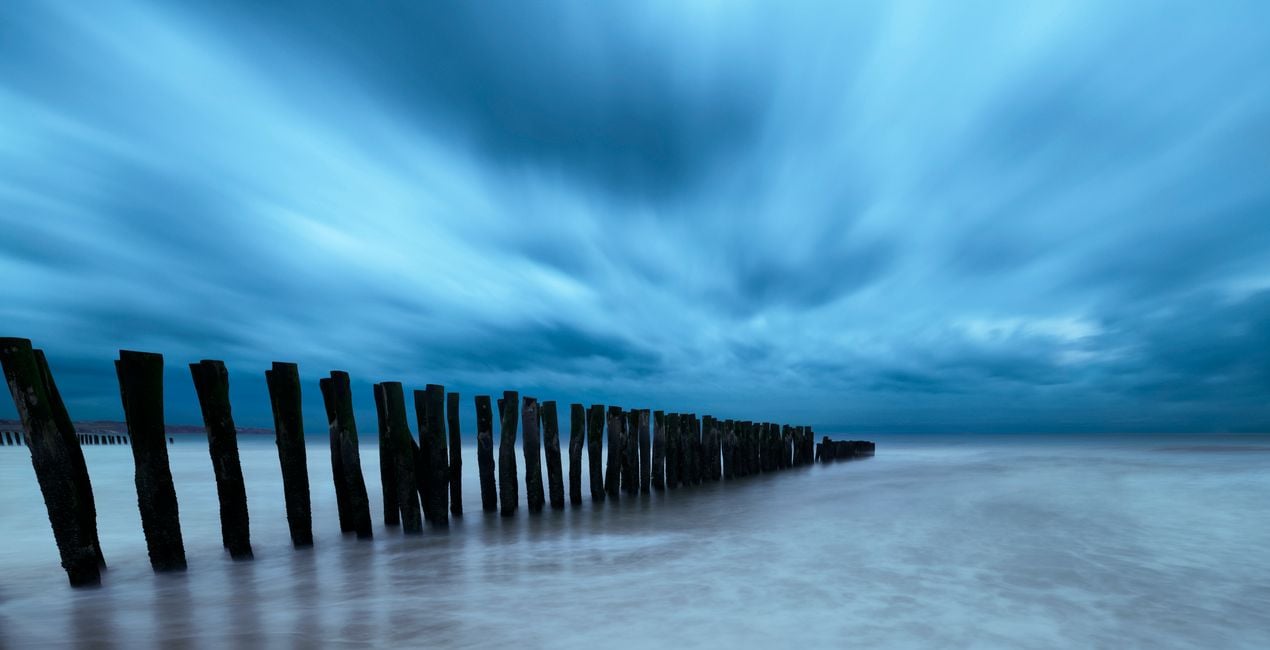 Skies in Motion(44)