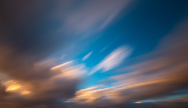 Skies in Motion(52)