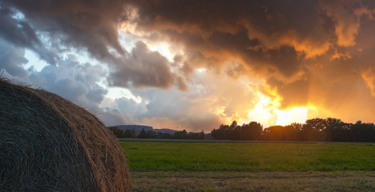 Epic Autumn Skies for your photographs.(40)