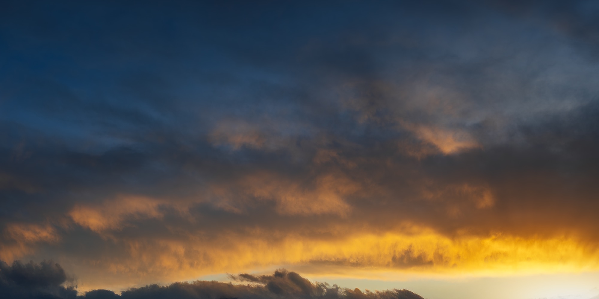 Boundless Glow Skies for Luminar | Marketplace(65)