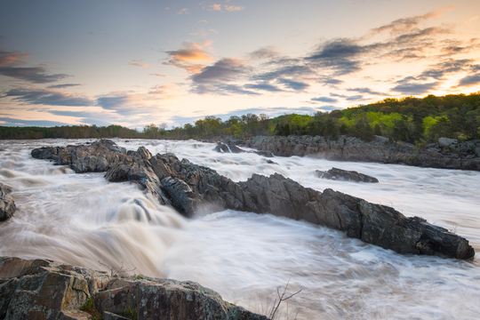 A Comprehensive Introduction to Landscape Photography image