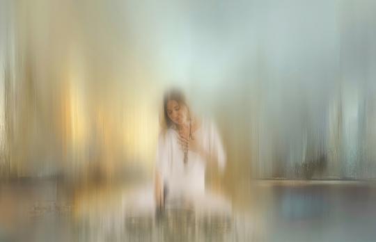 Blurred Horizons image