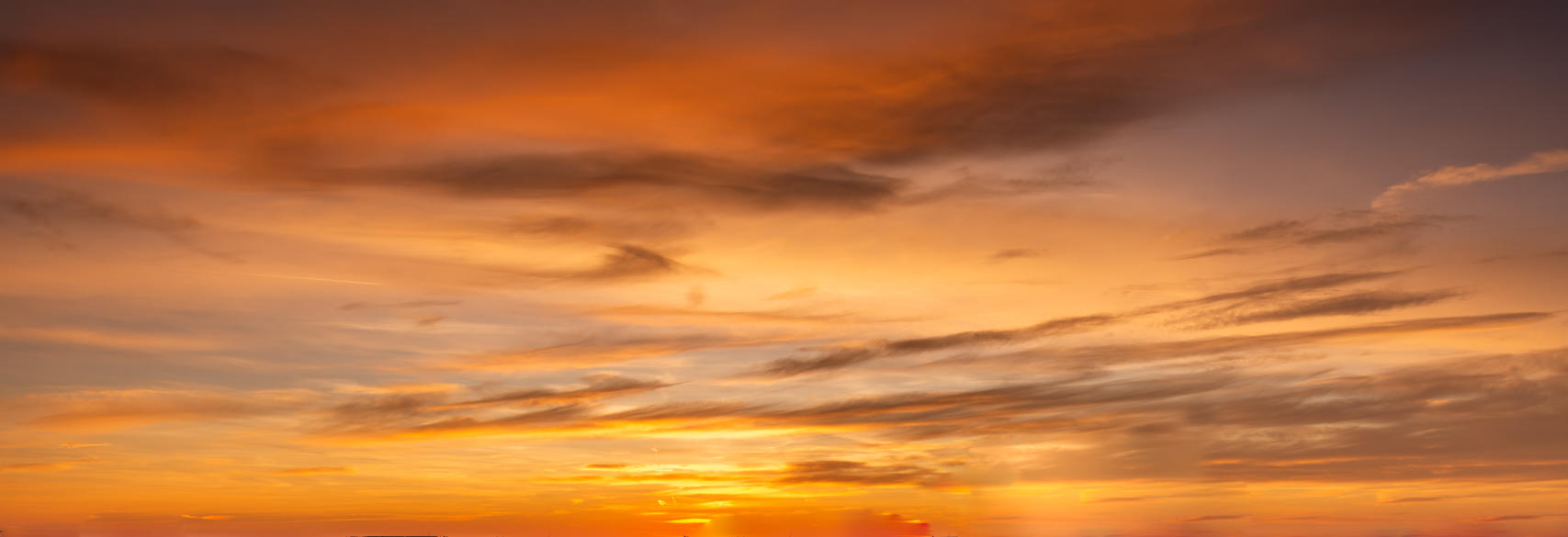 Red Sky Delight | Luminar Marketplace(57)