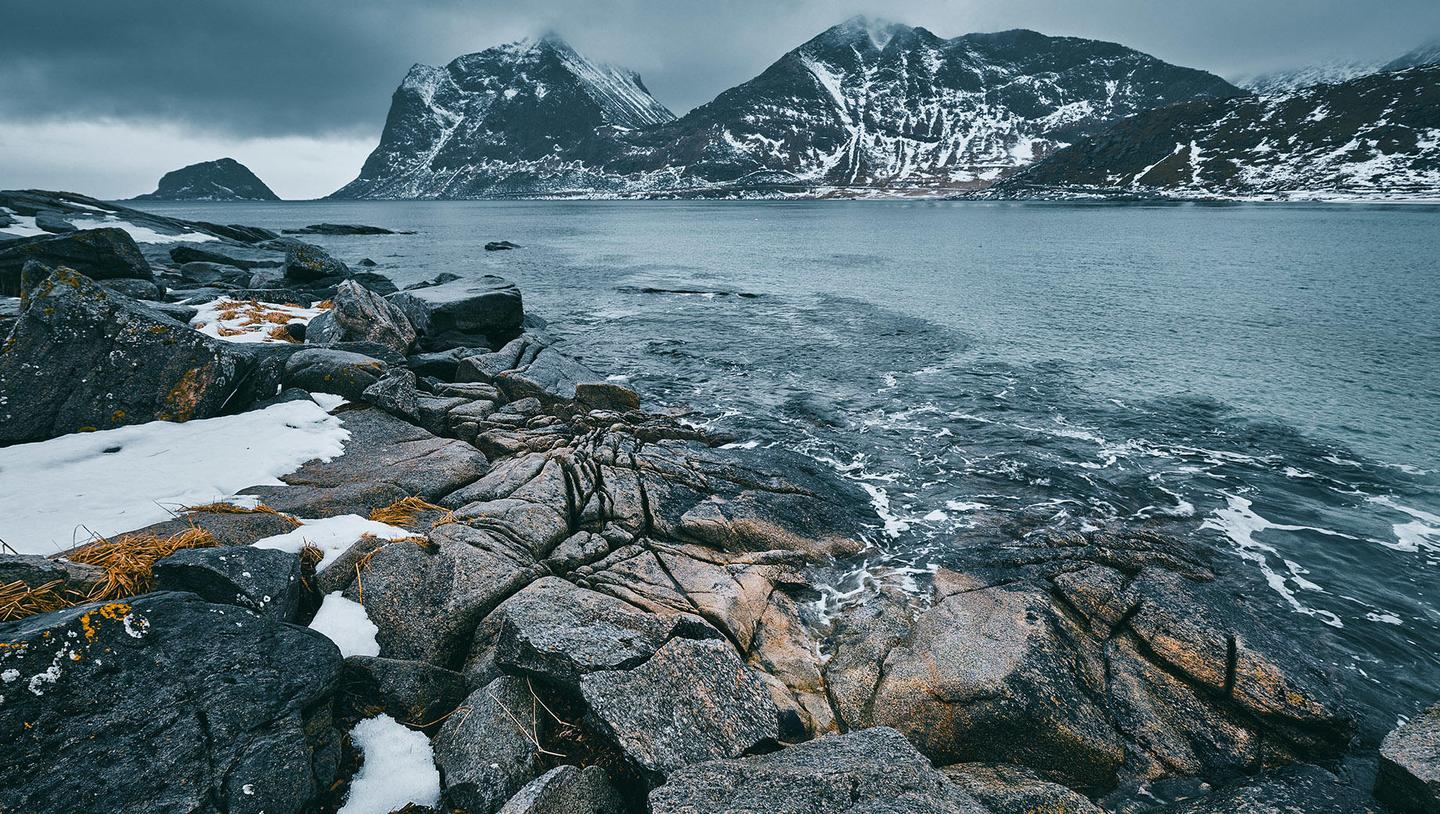 MOUNTAINS IN WINTER — slide 2