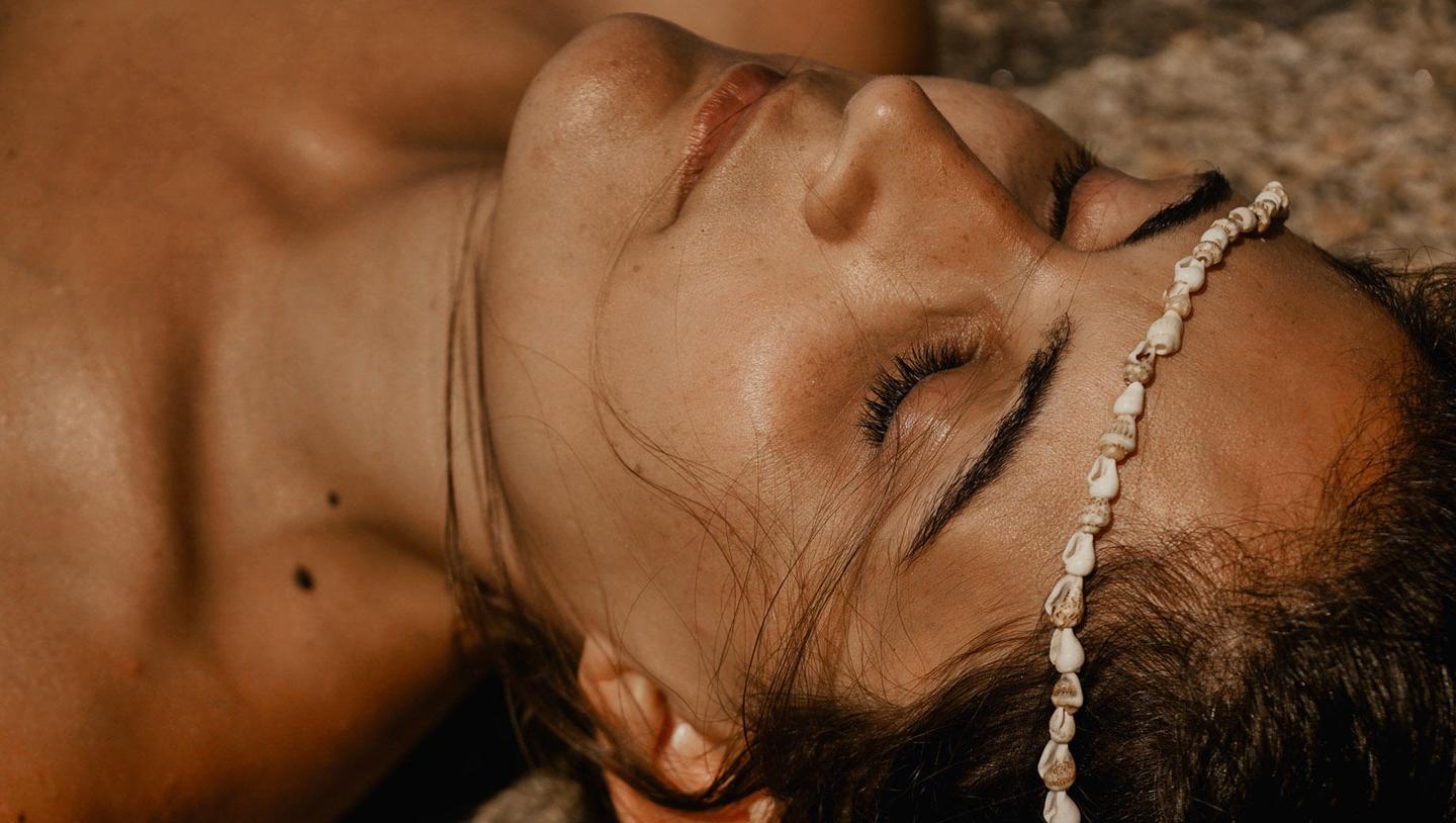 Studio Light — slide 1