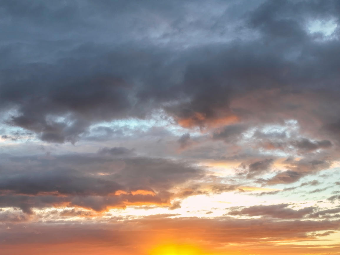 The 6 O'clock Skies | Luminar Marketplace(55)