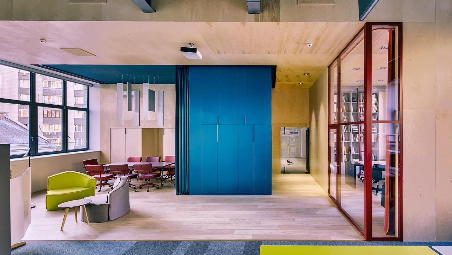 ARCHITECTURE HDR — slide 3