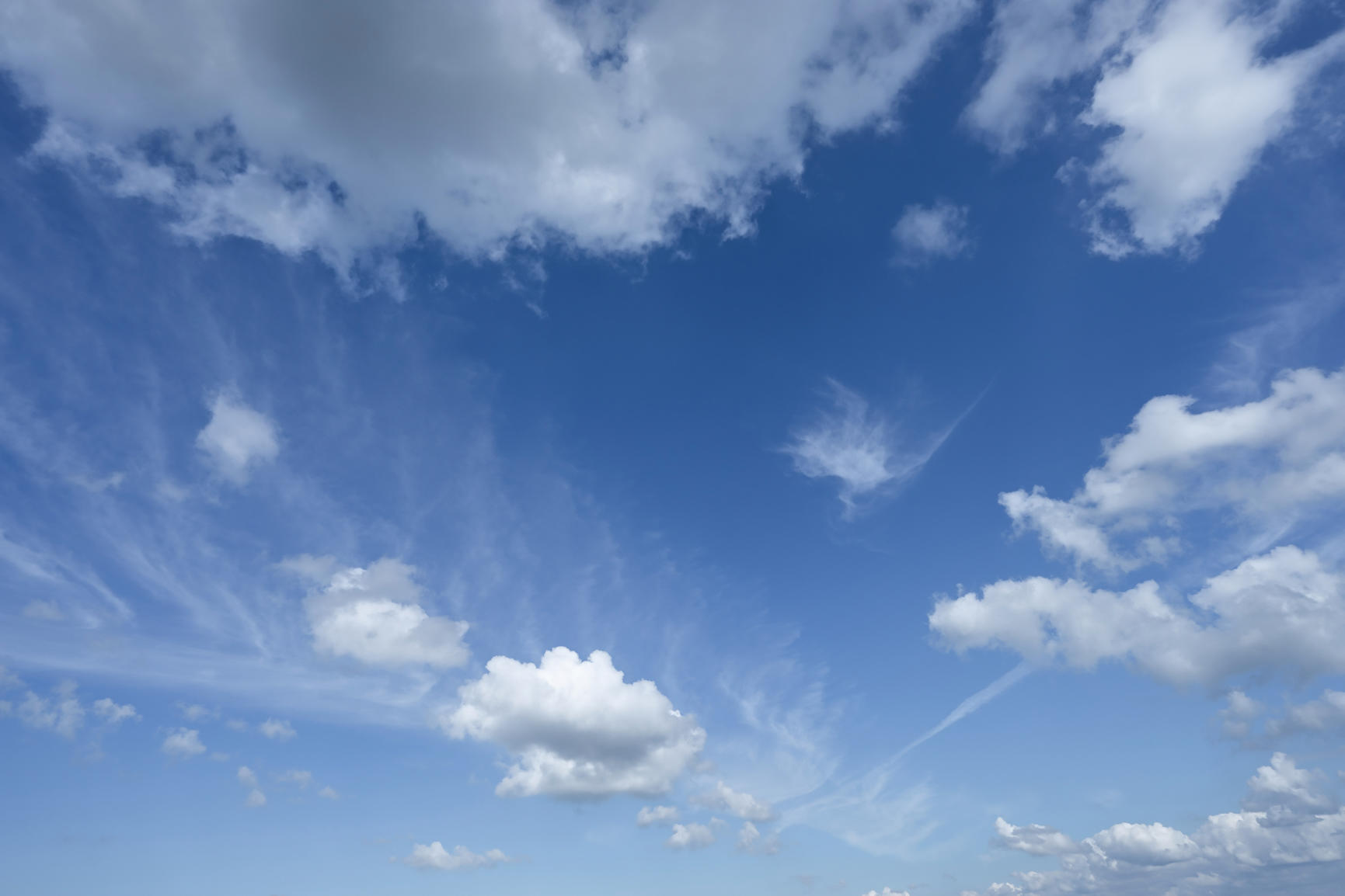 Perfect Fluffy Clouds(45)