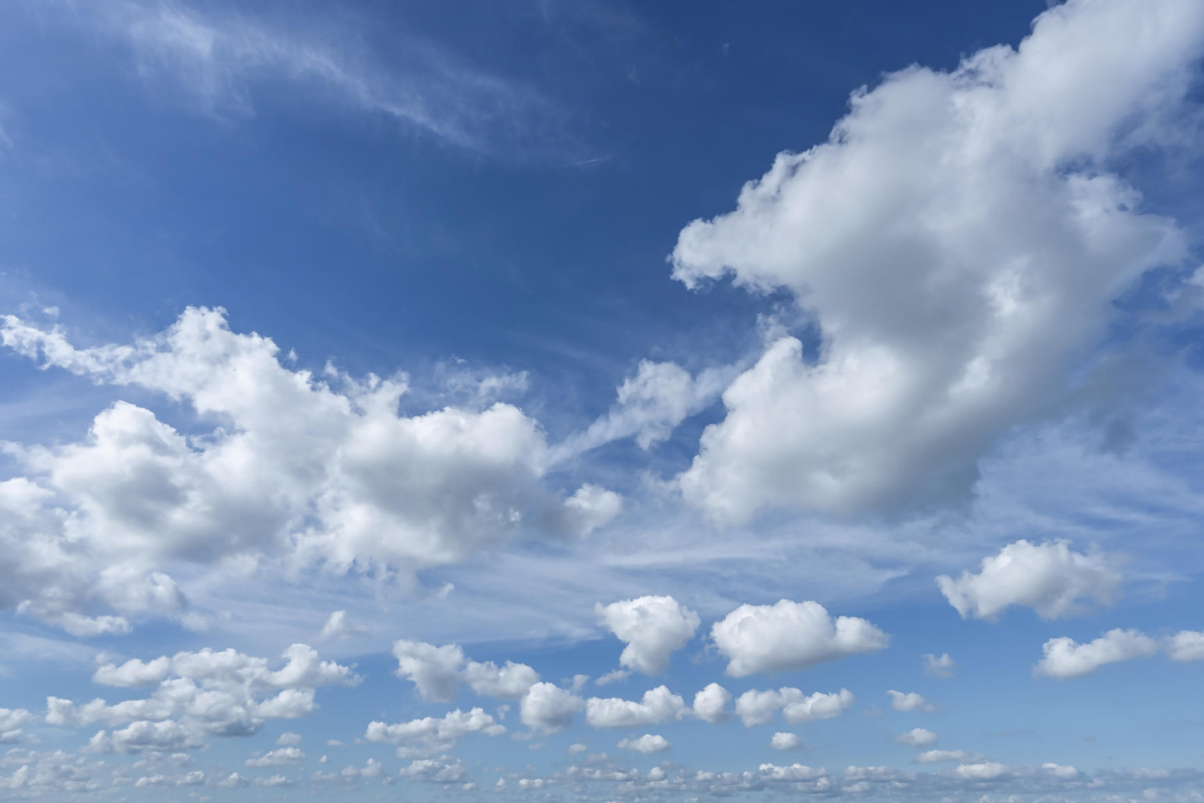 Perfect Fluffy Clouds(48)