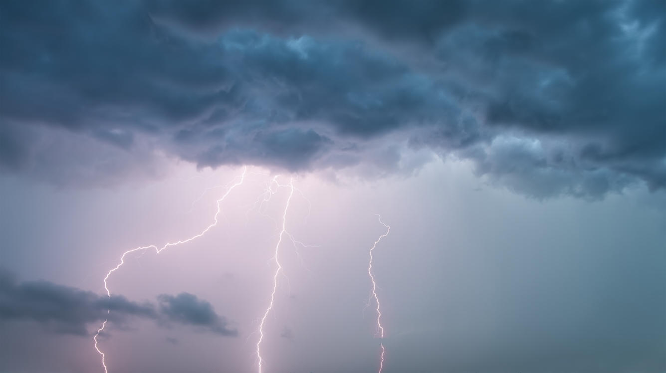 Chasing Stunning Thunderstorms | Luminar Marketplace(66)