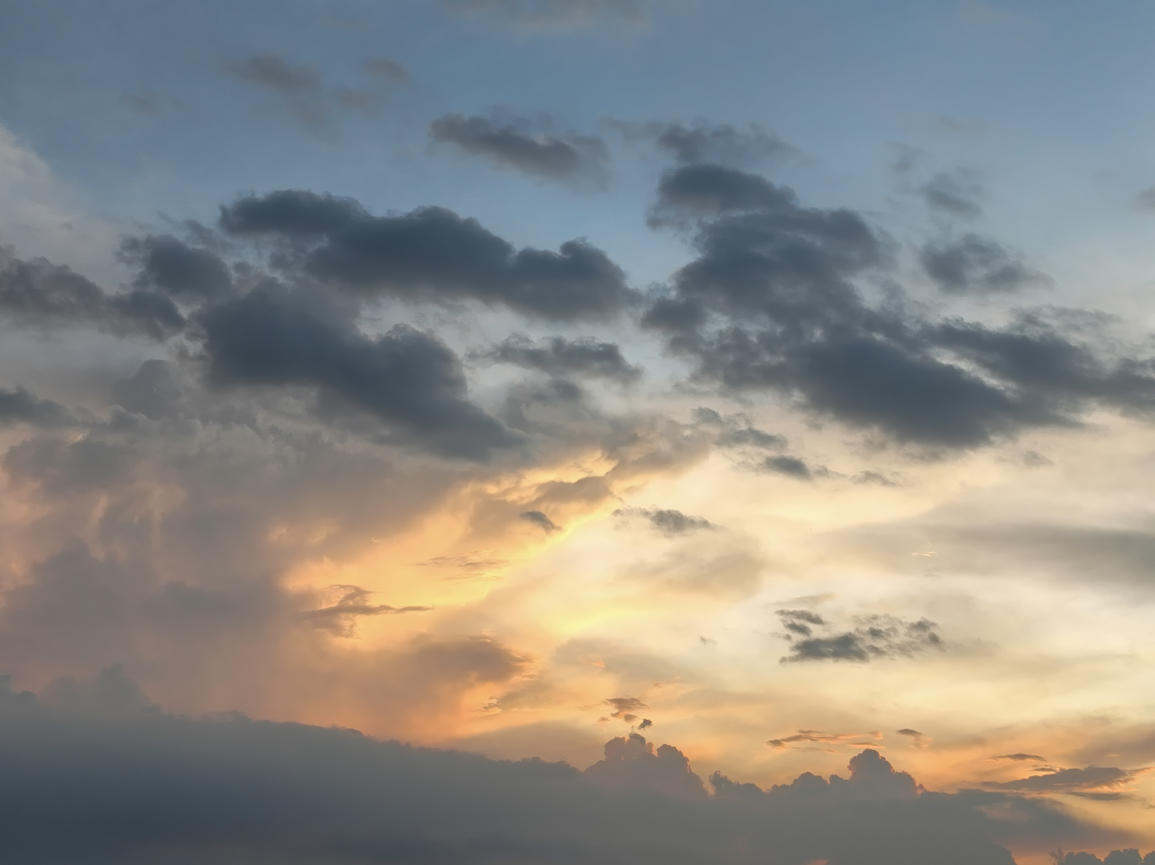 Paradise Blues Bundle is a photo enhancement asset for Luminar(57)