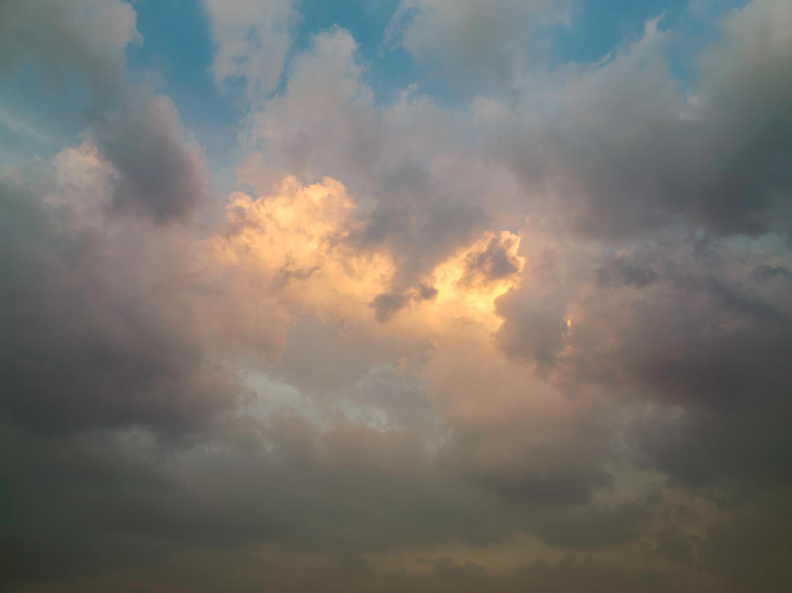 Paradise Blues Bundle is a photo enhancement asset for Luminar(60)