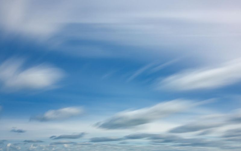 Skies included in the pack(15)