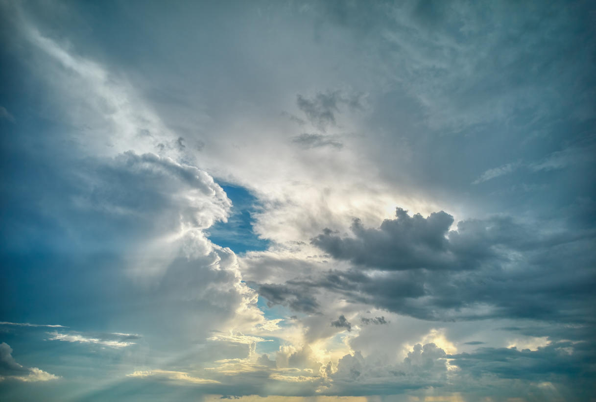 Ultimate Skies Bundle is a photo enhancement asset for Luminar(95)