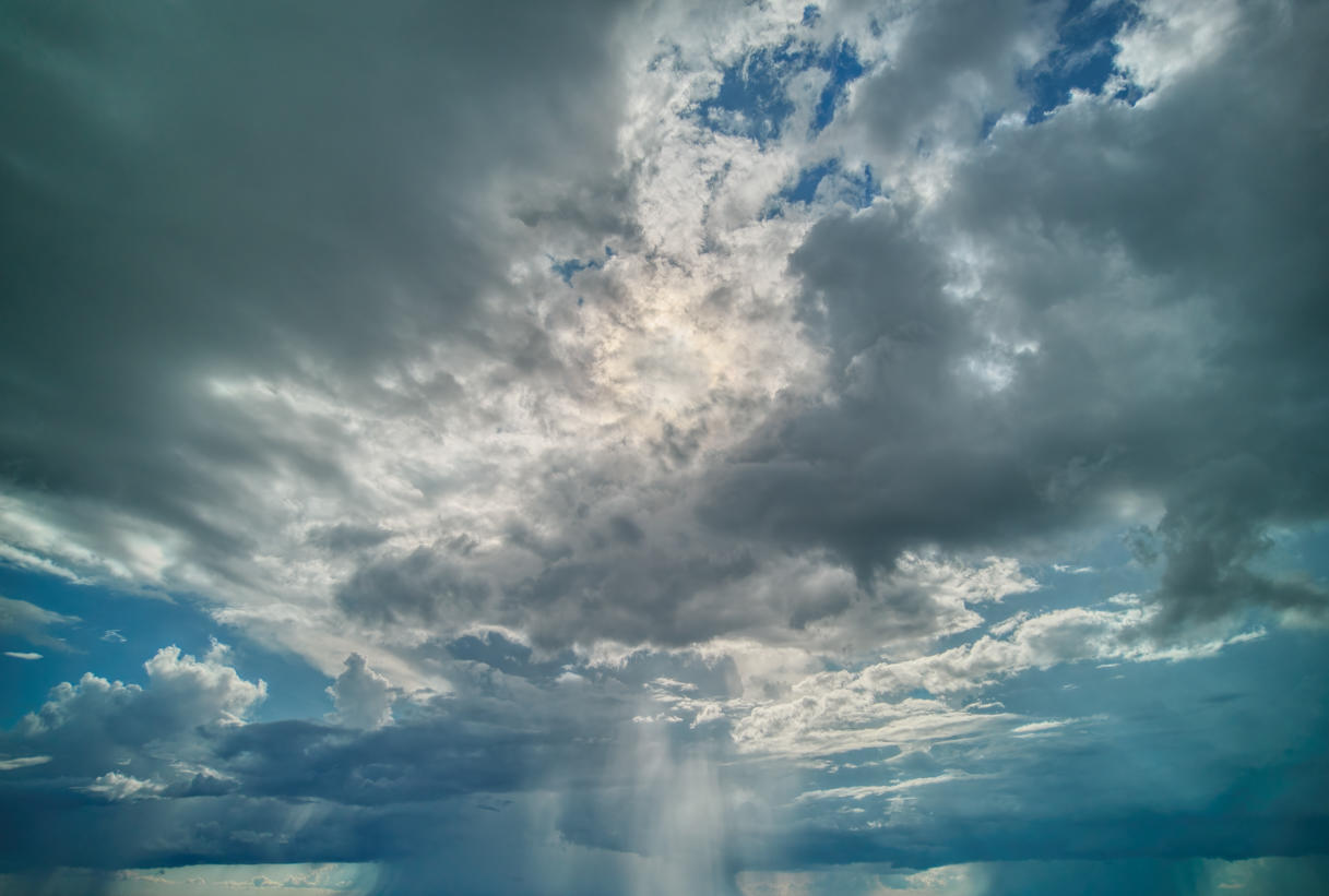 Ultimate Skies Bundle is a photo enhancement asset for Luminar(102)