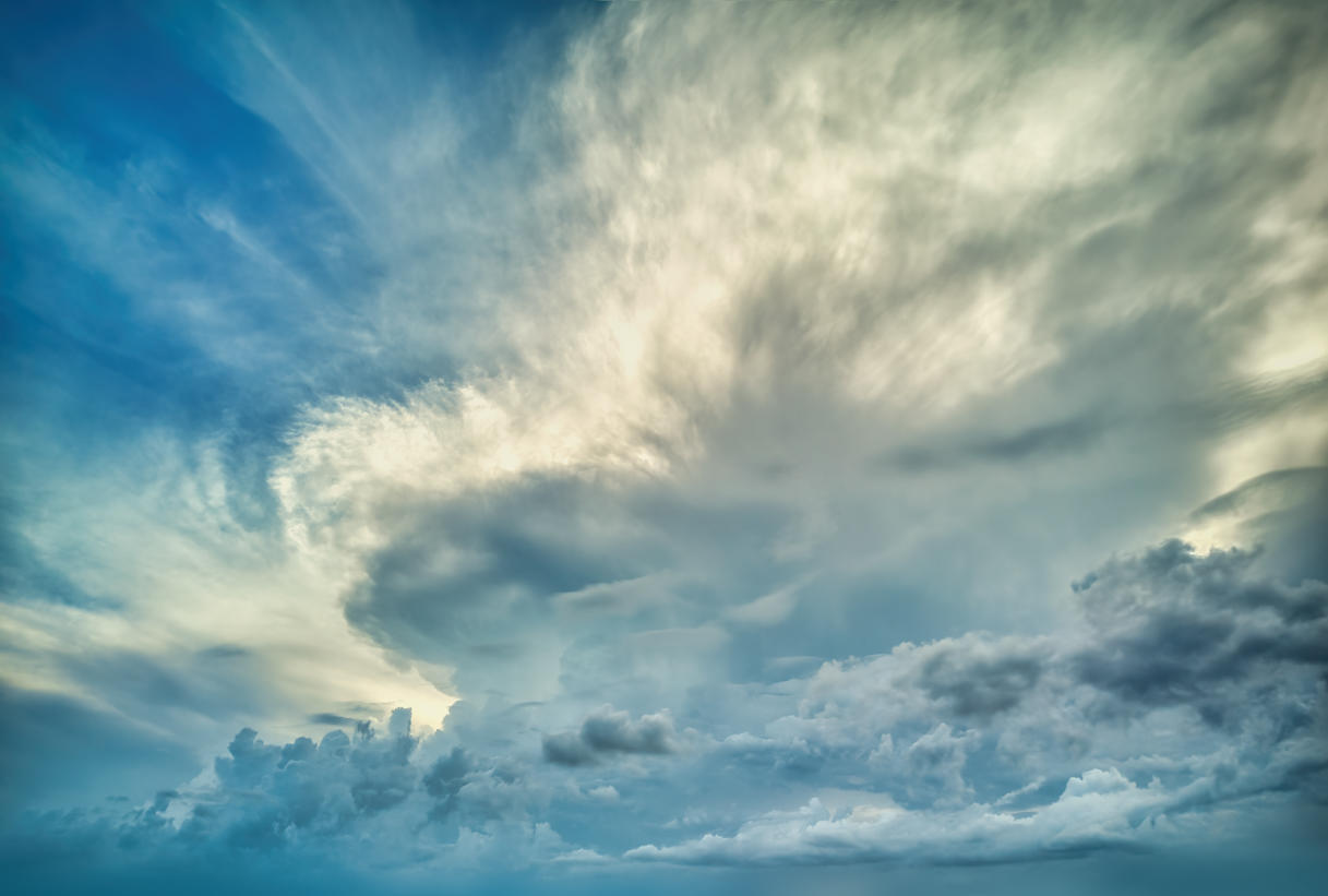 Ultimate Skies Bundle is a photo enhancement asset for Luminar(105)