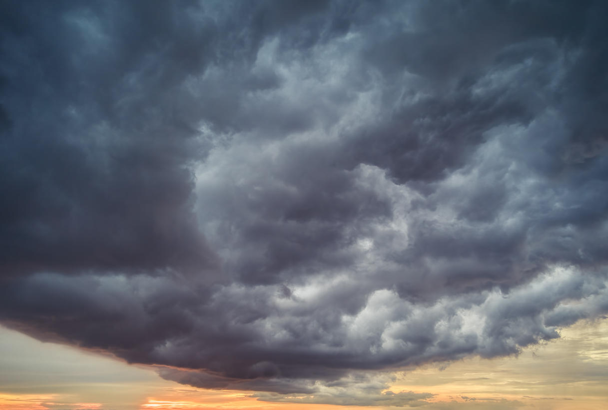 Ultimate Skies Bundle is a photo enhancement asset for Luminar(110)