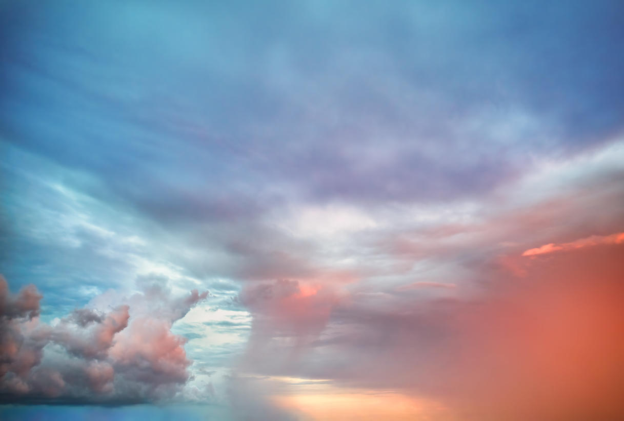 Ultimate Skies Bundle is a photo enhancement asset for Luminar(115)