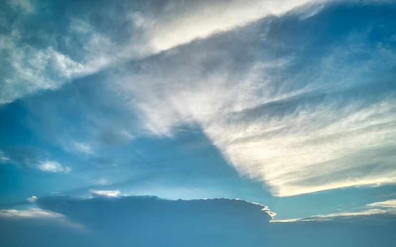 Skies included in the pack(57)