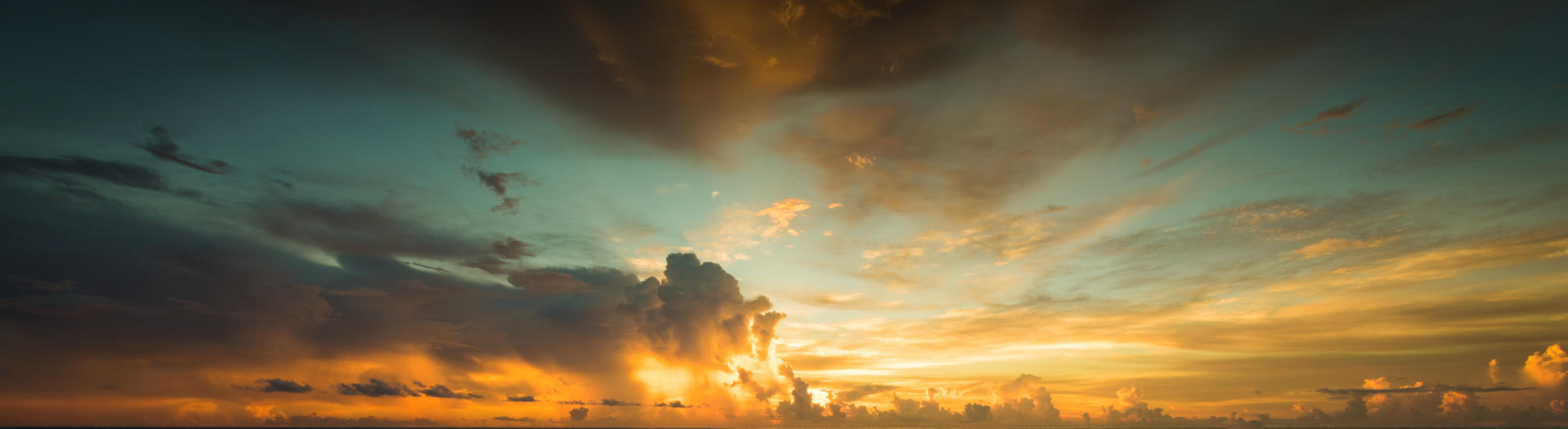 Tropical Skies | Luminar Marketplace(68)