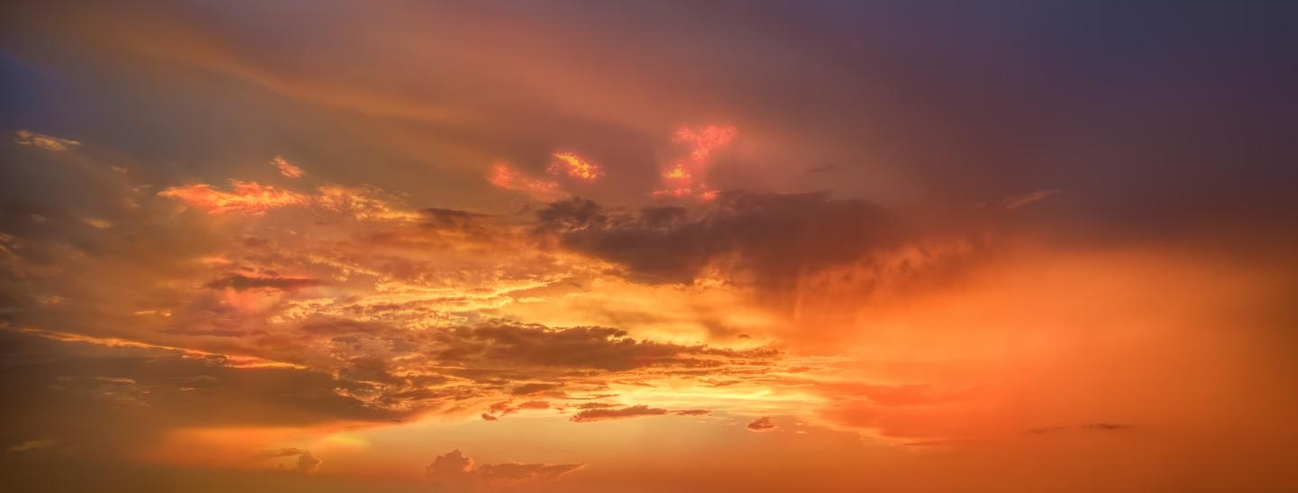 Dreamy Tropical Sunset Panoramas — slide 1