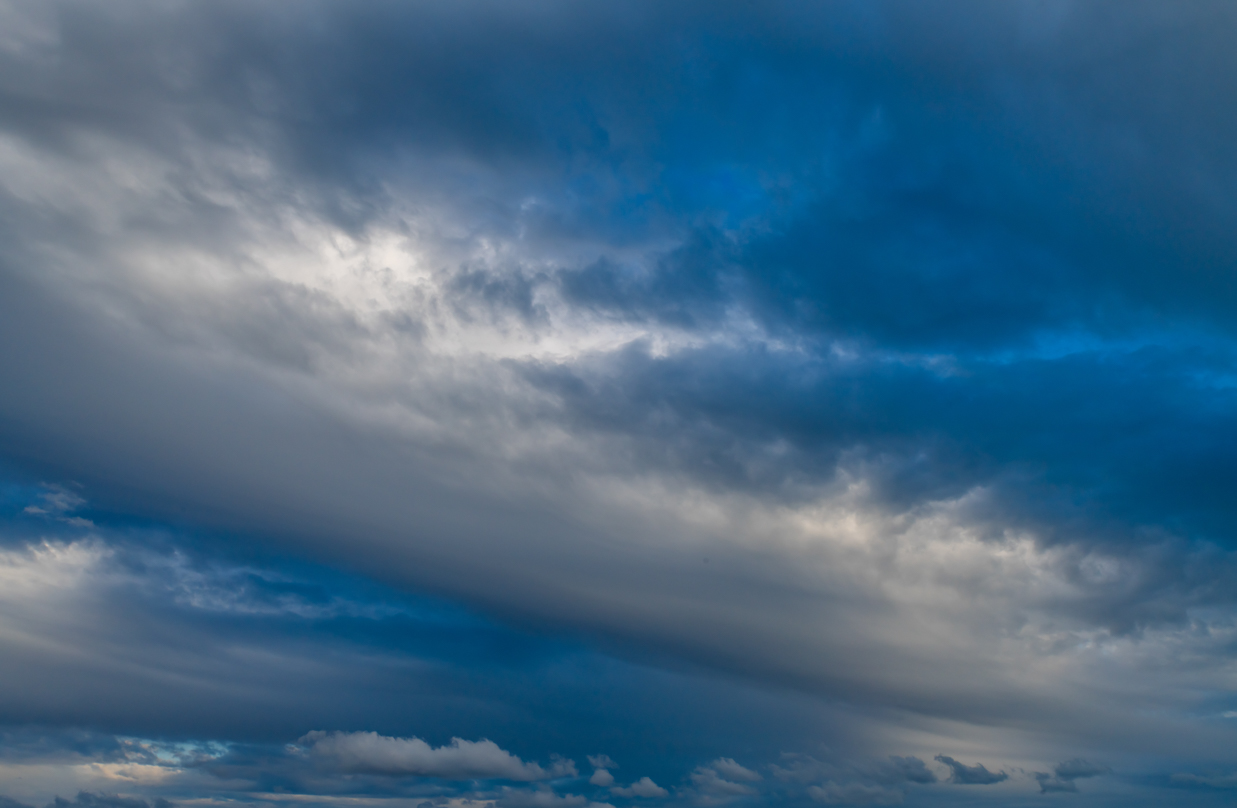 Expressive Blue Skies(53)