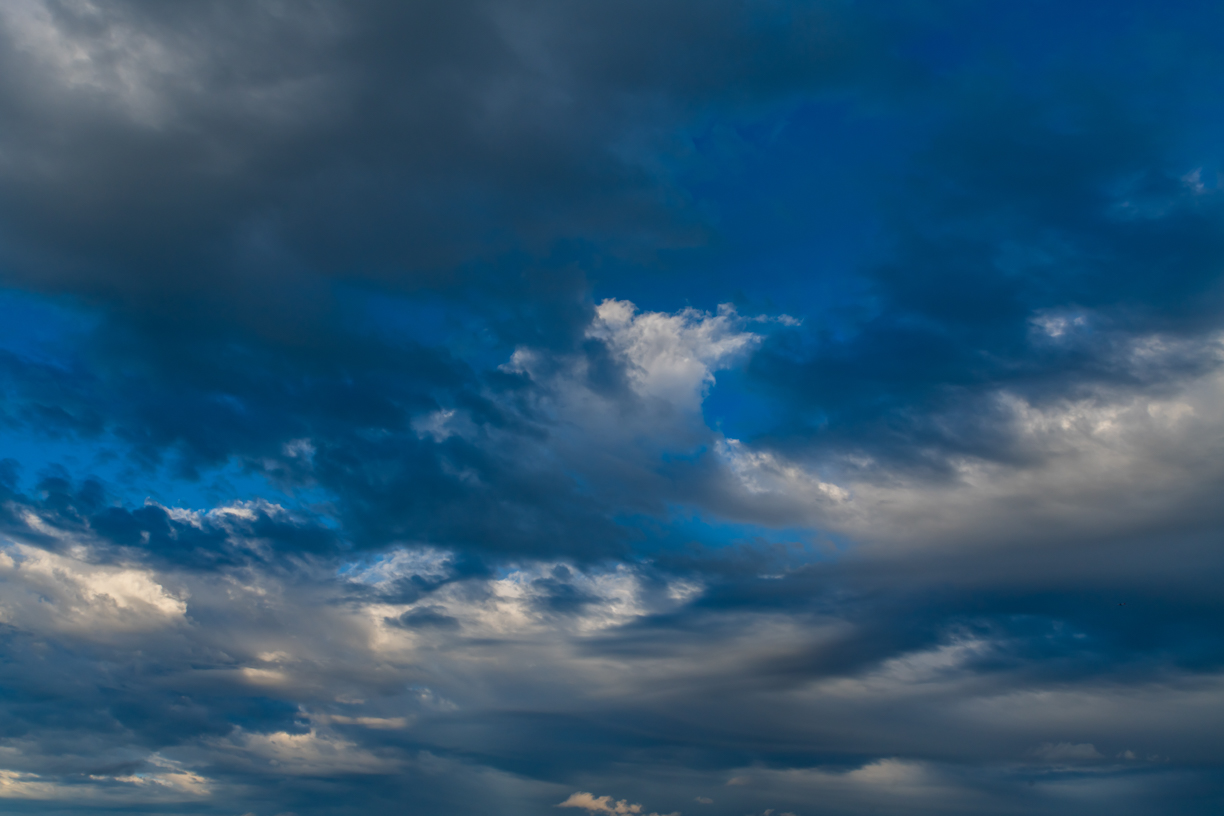 Expressive Blue Skies(55)