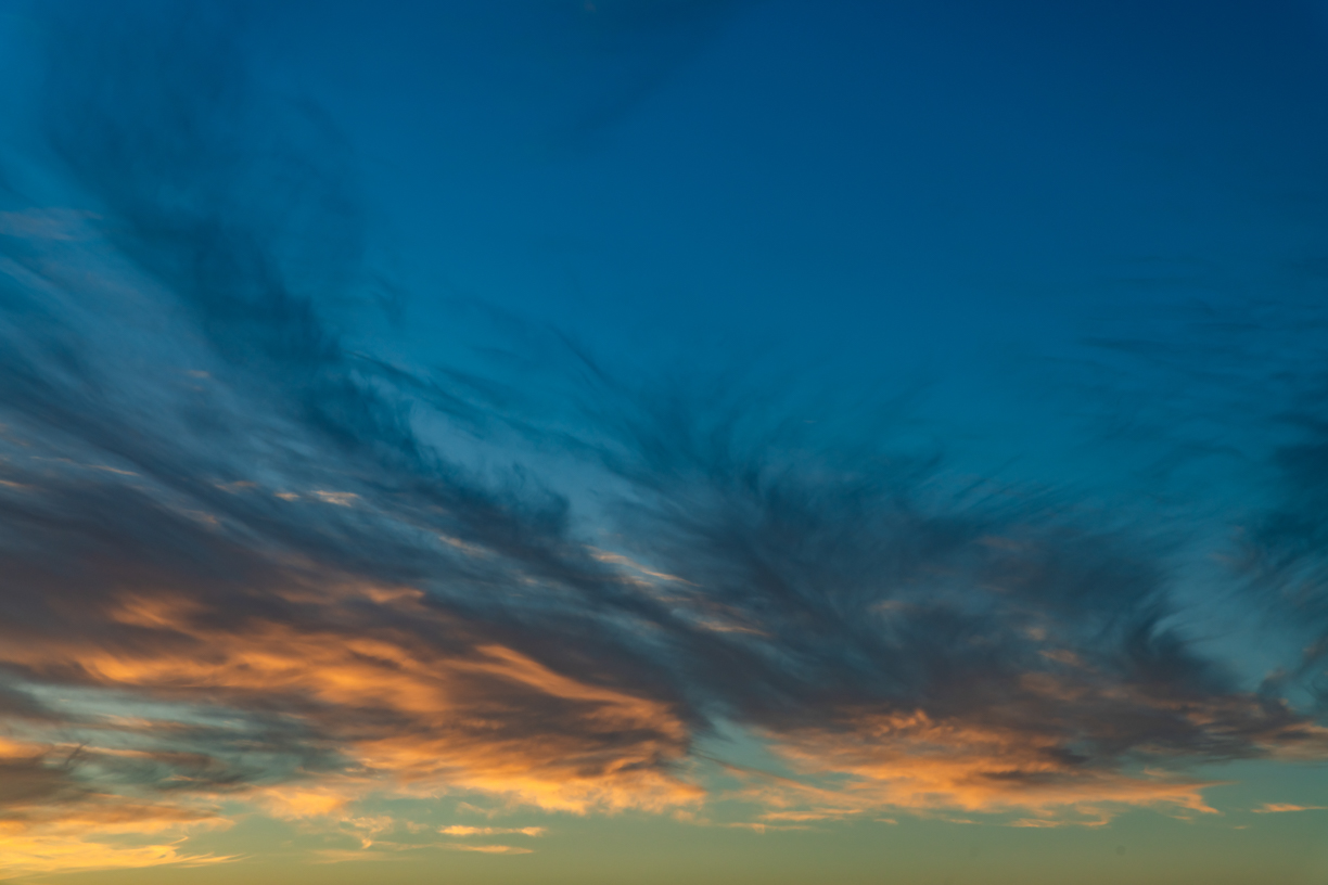 Expressive Blue Skies(65)