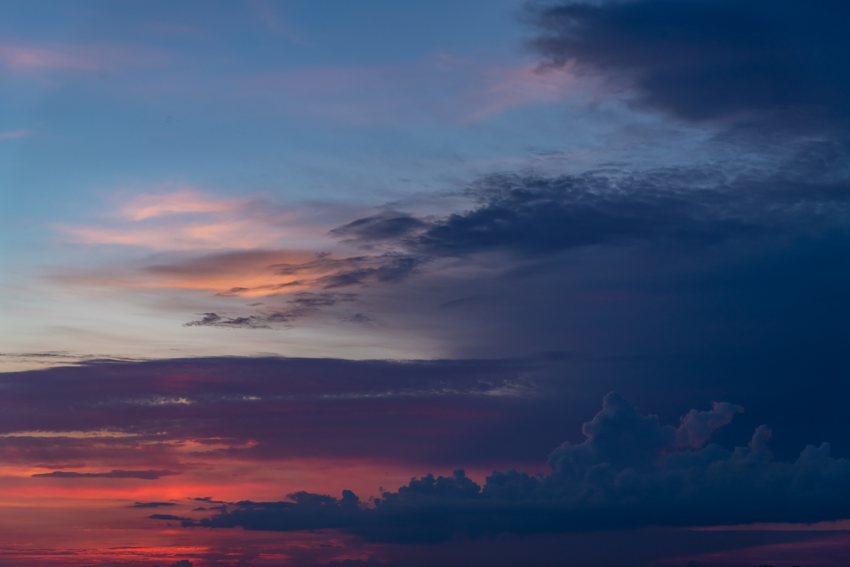 Pensive Twilight Skies(60)