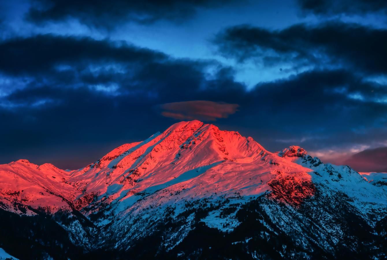 Image Sharpener: Make Picture Clearer with AI Sharpen Tool I Skylum