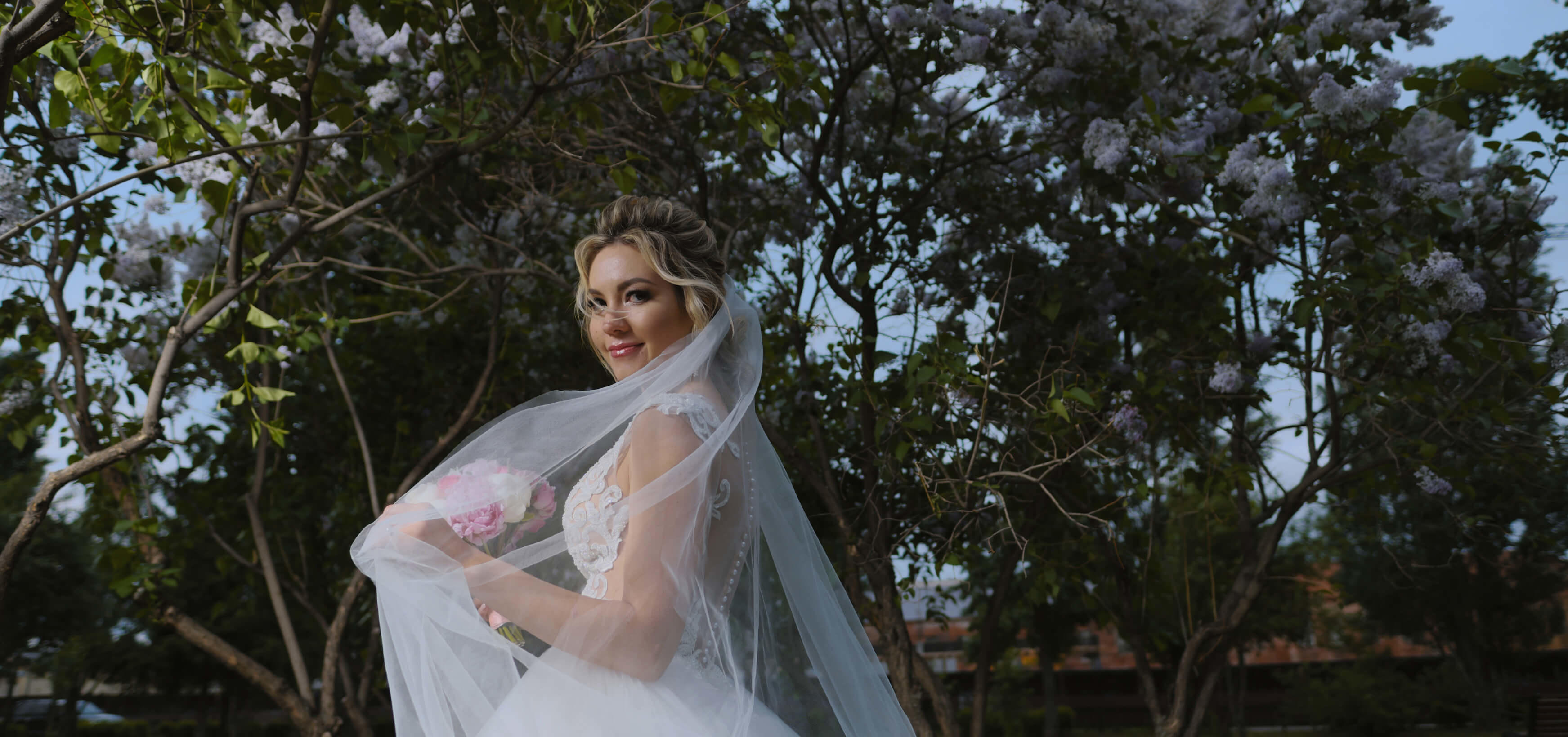 Wedding photo editor - photo before using realistic bokeh AI